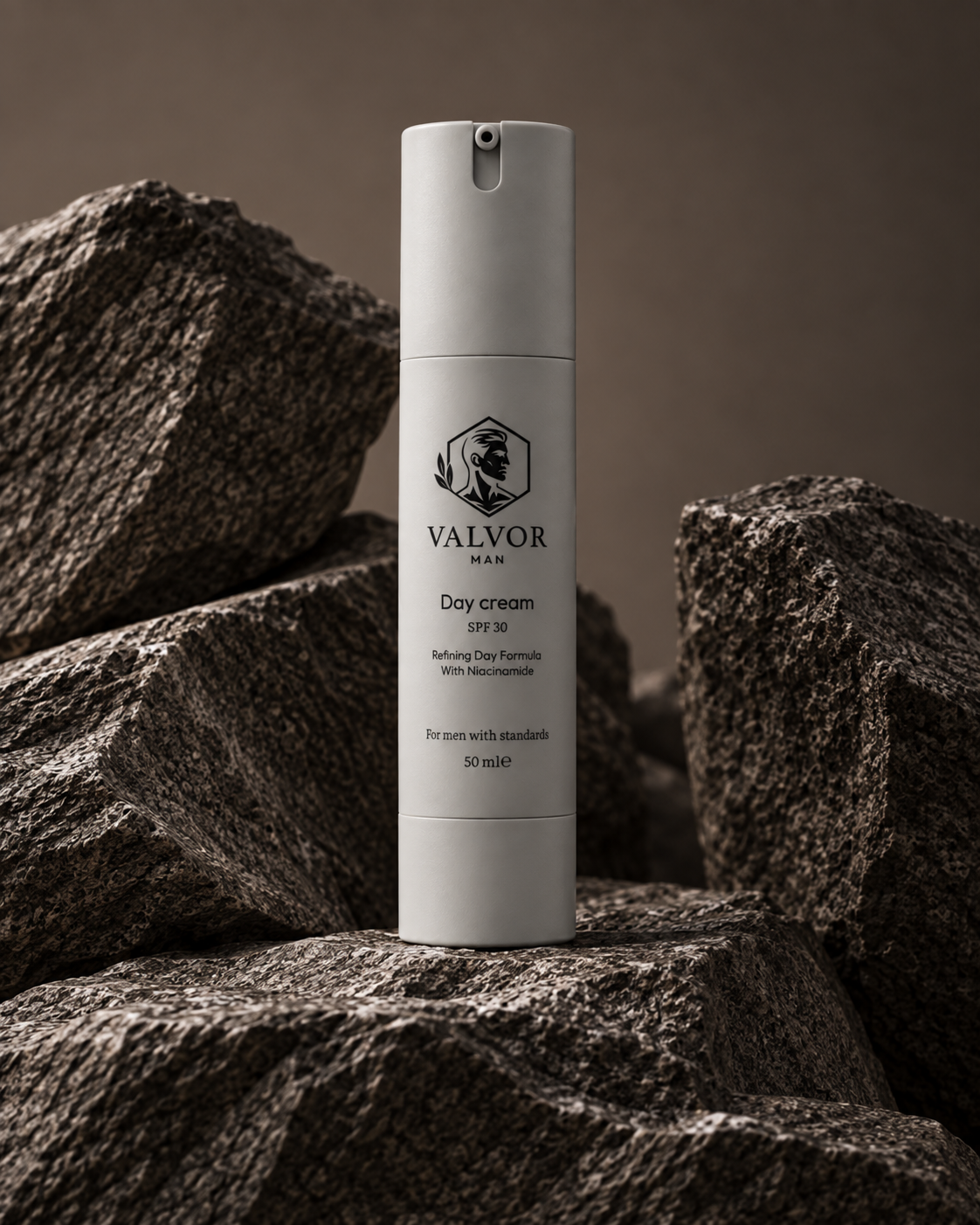 Day Cream SPF 30 op donkere steen
